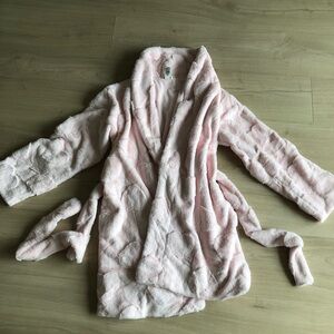 BRAND NEW Victorias Secret PINK Heart Robe